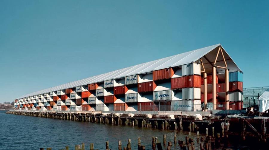 Nomadic Museum, New York